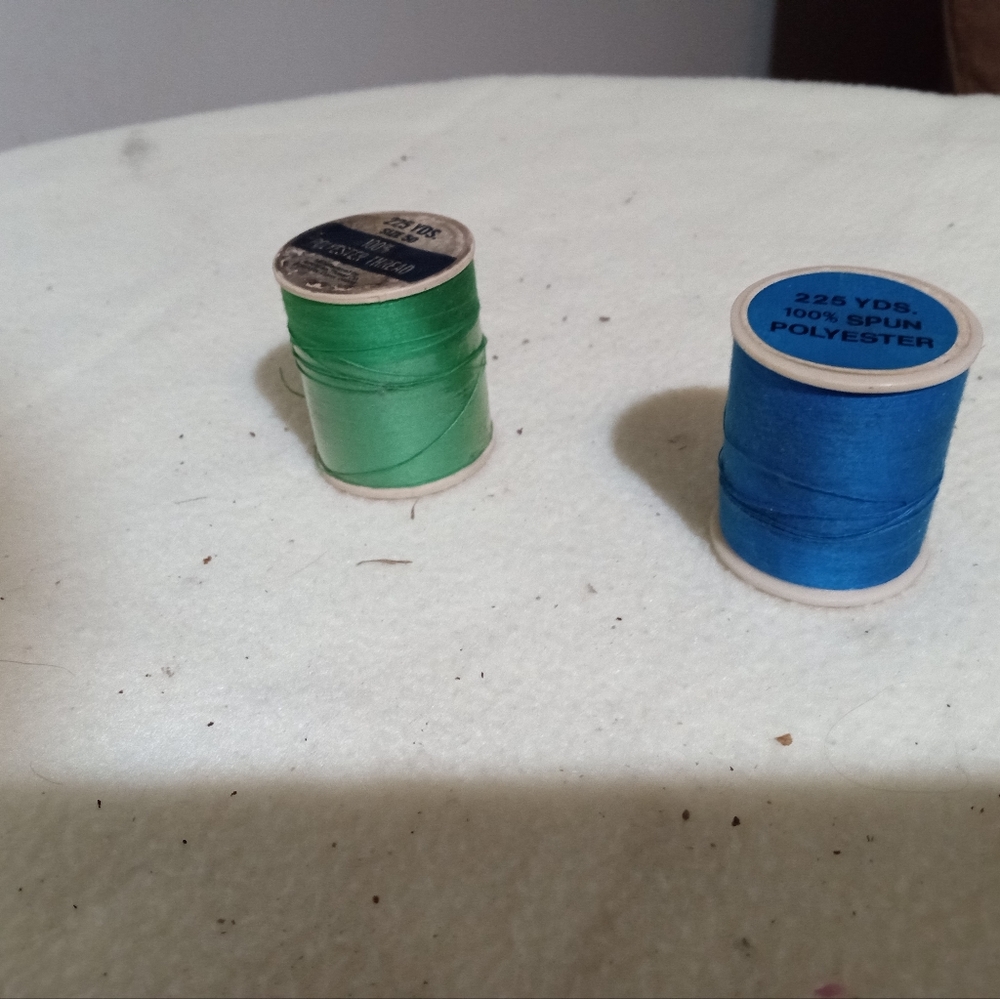 Retro sewing - Picture 2 of 3